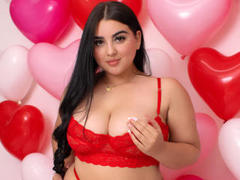 ShinyMurpy - female with black hair webcam at xLoveCam