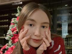 ShiraDeemer - female with brown hair webcam at xLoveCam