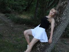 ShonnaVal - blond female with  big tits webcam at xLoveCam