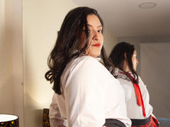 ShopiaRosse - female with black hair webcam at xLoveCam