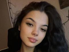 ShylaCatillo - female with black hair webcam at xLoveCam