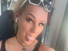 SidneyRockz-hot - blond female webcam at xLoveCam