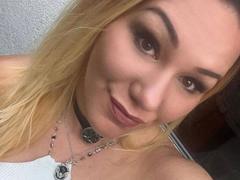 SidneyRockz-hot from xLoveCam