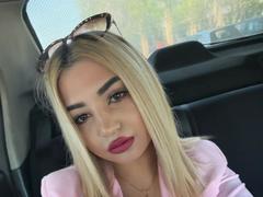 SiellaDolce - blond female with  big tits webcam at StripChat