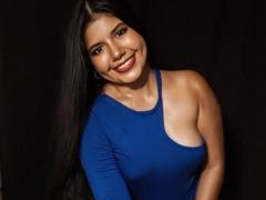 SienaBella - female with black hair webcam at xLoveCam