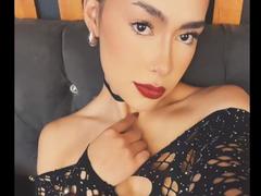 SiennaKlein - female with black hair webcam at LiveJasmin