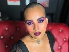 SilenaLee - female with black hair and  small tits webcam at xLoveCam