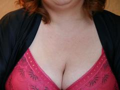 Silla-hot - female with brown hair webcam at xLoveCam