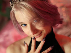 SilvaTail from xLoveCam