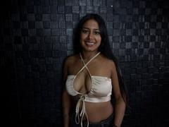 SilvanaNoir - female with black hair webcam at xLoveCam