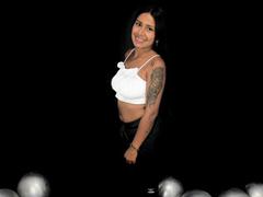 SilvanaNoir - female with black hair webcam at xLoveCam