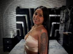 SilvanaNoir - female with black hair webcam at xLoveCam