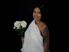 SilvanaNoir - female with black hair webcam at xLoveCam