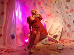 SilverLady - blond female webcam at xLoveCam