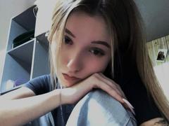 SilverxKitty - blond female with  big tits webcam at xLoveCam