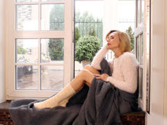 Silvia_Marlow - blond female webcam at ImLive