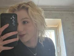 SimonaHeffern - blond female webcam at xLoveCam