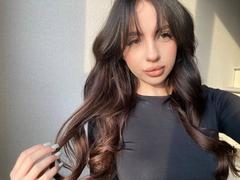 SinfulSapphiree from xLoveCam