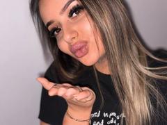 SinfullKitty - blond female with  big tits webcam at xLoveCam