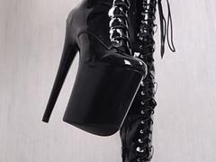 Sissi - female with brown hair and  big tits webcam at xLoveCam