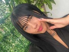 SkarlettAry - female with brown hair webcam at xLoveCam