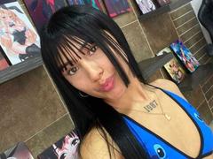 SkarlettAry - female with brown hair webcam at xLoveCam