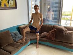 SkinnyAngie - couple webcam at xLoveCam