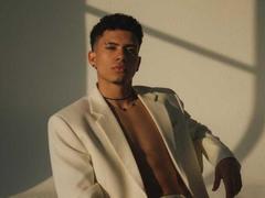 SkinnyCuteAlyer - male webcam at xLoveCam