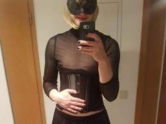 slaveben1-hot - female with brown hair webcam at xLoveCam
