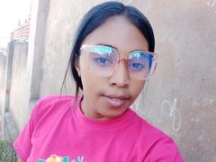 SmallBeautifulTits from xLoveCam