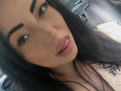 SmileAndrea - female with brown hair and  big tits webcam at xLoveCam