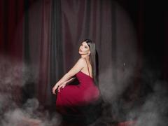 SnowingWintere - female with black hair webcam at ImLive