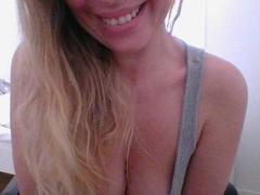SoffieHottie - blond female with  big tits webcam at xLoveCam