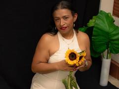 SoffieMature - female with brown hair and  big tits webcam at xLoveCam