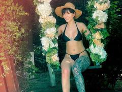 SofiAnna - female with black hair and  big tits webcam at xLoveCam