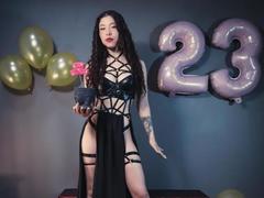 SofiBrandford - female with brown hair and  big tits webcam at xLoveCam