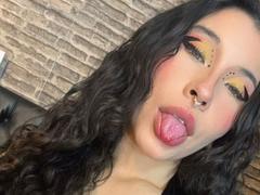 SofiBrandford - female with brown hair and  big tits webcam at xLoveCam