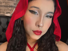 SofiBrandford - female with brown hair and  big tits webcam at xLoveCam