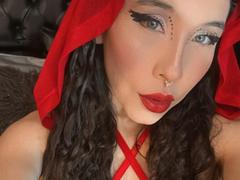 SofiBrandford - female with brown hair and  big tits webcam at xLoveCam