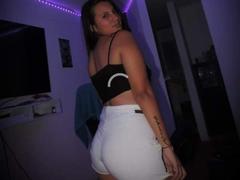 SofiHot69x from xLoveCam