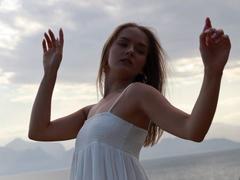 SofiLuu - female with brown hair and  big tits webcam at xLoveCam