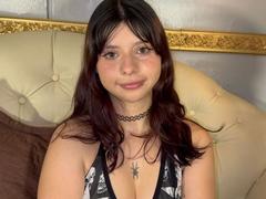 SofiWalton - female webcam at xLoveCam
