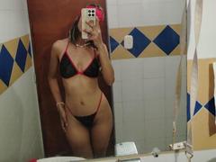 Sofia69Hott from xLoveCam