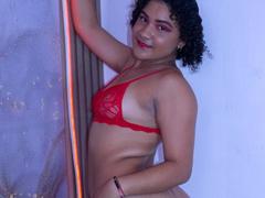 SofiaCuoper - female with black hair and  big tits webcam at LiveJasmin