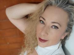 SofiaCurvyCute - blond female with  big tits webcam at xLoveCam