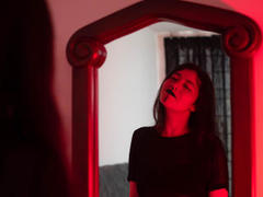 SofiaHazard - female with brown hair webcam at LiveJasmin