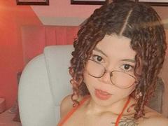 SofiaJackson - female with red hair webcam at xLoveCam