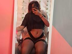 SofiaJackson - female with red hair webcam at xLoveCam