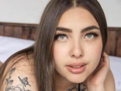 SofiaLuz - female webcam at xLoveCam