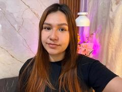 SofiaVelveth - female with brown hair and  big tits webcam at LiveJasmin